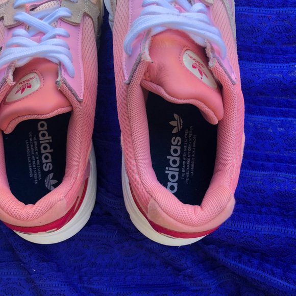 SOLD!! Adidas Originals Falcon Sneakers True Pink Size 11 Style EF1964 - Picture 9 of 12